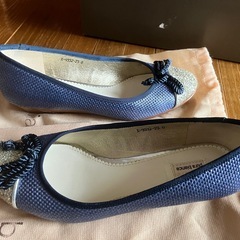 絶対お得‼️pura bianca レオパード柄とネイビーの2足‼️ ローヒール　パンプス23cm ‼️の画像