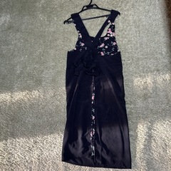 エプロン花柄の画像