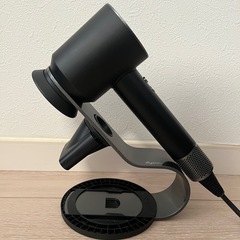 ダイソンドライヤーの画像