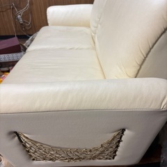 2人掛けソファー　レザー張りの画像