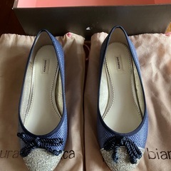 絶対お得‼️pura bianca レオパード柄とネイビーの2足‼️ ローヒール　パンプス23cm ‼️の画像
