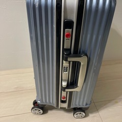 旅行カバン
の画像