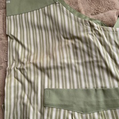 エプロン　しま模様の画像