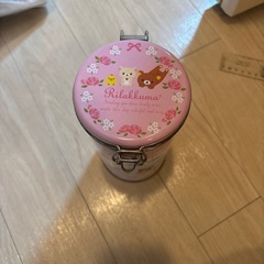 リラックマ　筒状の缶　小物入れの画像