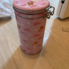 リラックマ　筒状の缶　小物入れの画像