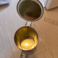 リラックマ　筒状の缶　小物入れの画像