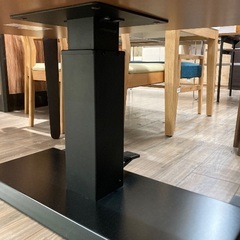 昇降式テーブルの画像