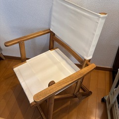 ニトリ　木製折りたたみローチェア　テーブルセットの画像