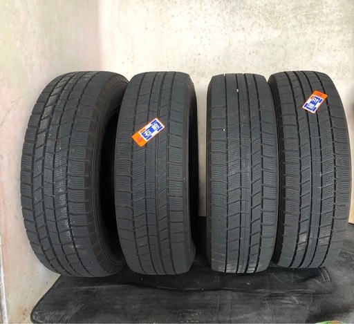スタッドレスタイヤ４本セット  195/65/R15