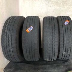 スタッドレスタイヤ４本セット  195/65/R15の画像