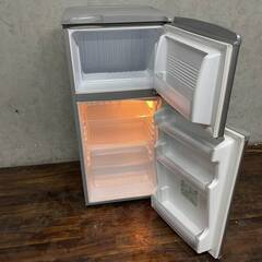 🔷🔶🔷ww4/69 AQUA アクア AQR-111F ノンフロン 冷凍冷蔵庫 直冷式 109L 2ドア シルバー 2016年製 冷蔵庫 家電 中古 ★直接引取歓迎◎🔷🔶🔷の画像