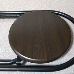 折り畳み椅子の画像