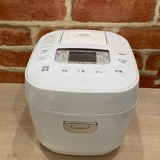 【美品】アイリスオーヤマ炊飯器　2023年式　RC-MEA30-W
