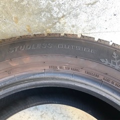 スタッドレスタイヤ４本セット  195/65/R15の画像