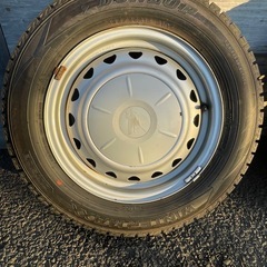 195/65R15 スタッドレスタイヤ ダンロップ ウィンターマックス 4本セットの画像