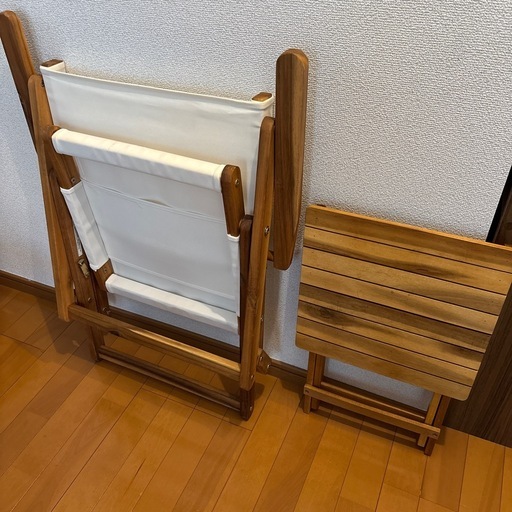 ニトリ　木製折りたたみローチェア　テーブルセット