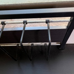 デスクと引き出しの画像