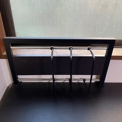 デスクと引き出しの画像