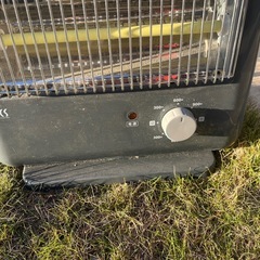 電気ストーブ100円の画像