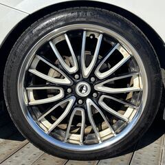 神奈川【自社ローン】保証人無可★全国対応★プリウスα【S】車検2年付/社外19インチAW/Bluetooth/カロッツェリアナビ/ALPINEフリップダウンモニター/社外マフラー/社外エアロ/社外スピーカー/バックカメラ/ETCの画像