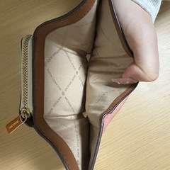 マイケルコース財布の画像