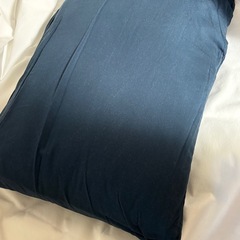 ホワイト・ネイビー 枕・ピロー 40×60
の画像