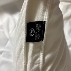 ホワイト・ネイビー 枕・ピロー 40×60
の画像