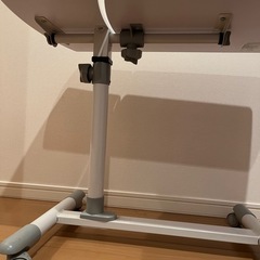 サイドテーブルの画像