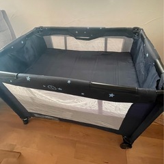 ベビーベッドの画像