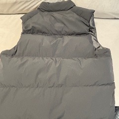 【試着のみ】GUヒートパデッドオーバーサイズベストLさいずの画像