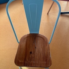 北欧風な椅子2脚セットの画像