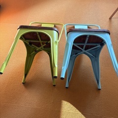 北欧風な椅子2脚セットの画像