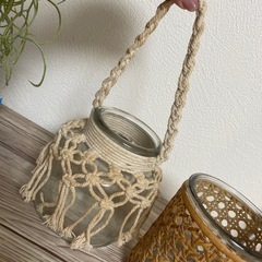 花瓶と造花のセットの画像