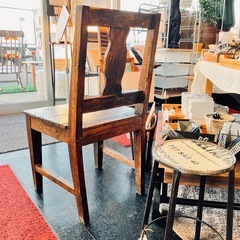 アンティークチェア　ダイニングチェア　ダークブラウン　椅子 の画像