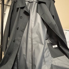 【一回のみ使用】ユニクロUブラックステンカラーコートmサイズ
の画像