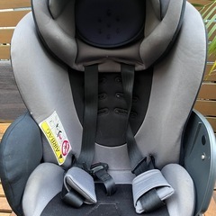 Aprica チャイルドシートの画像