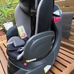 Aprica チャイルドシートの画像