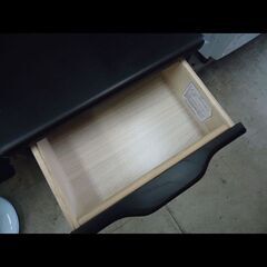 札幌お引き取り限定◆家具◆ニトリ◆サイドテーブル/ナイトテーブル/コンセント付き◆アーシュ 2段◆W38 D37.7 H51.3の画像