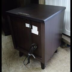 札幌お引き取り限定◆家具◆ニトリ◆サイドテーブル/ナイトテーブル/コンセント付き◆アーシュ 2段◆W38 D37.7 H51.3の画像