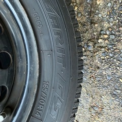 スタッドレスタイヤの画像