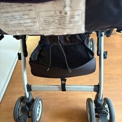 Apricaベビーカーの画像