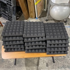 防音 吸音シート ピラミッド形状  15枚セットの画像