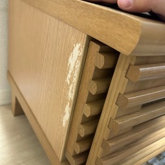 テレビボードの画像