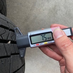 スタッドレスタイヤ　155/65R14    4本　2024年製造　イボ付きの画像