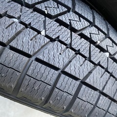 スタッドレスタイヤ　155/65R14    4本　2024年製造　イボ付きの画像