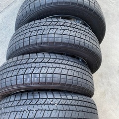 スタッドレスタイヤ　155/65R14    4本　2024年製造　イボ付きの画像