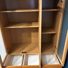食器棚（収納家具小物収納棚・本棚としても）【高さ180㎝×横幅89㎝×奥行39㎝】の画像