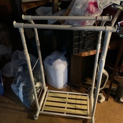 ハンガーラックの画像