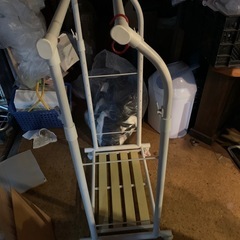 ハンガーラックの画像