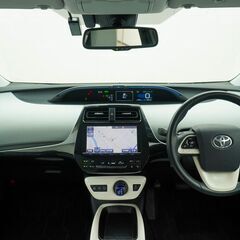 🚗頭金0円で車が買えるキャンペーン実施中🚗✨トヨタ プリウス 　Ａ　ツーリングセレクションの画像